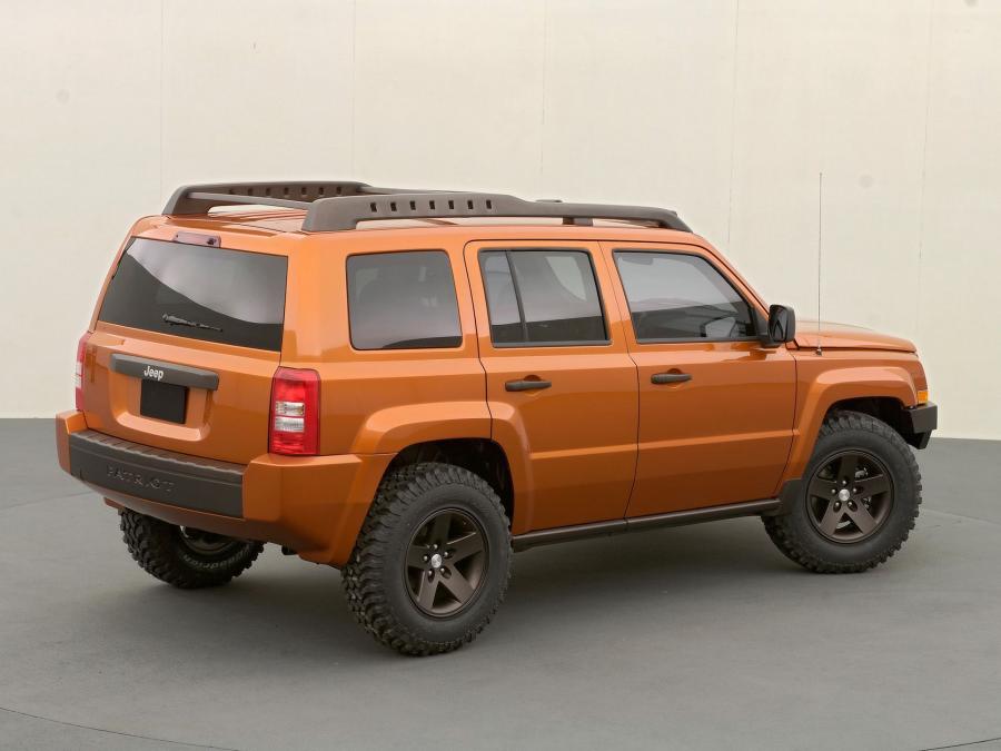  Jeep Patriot SEMA Concept 2006 года  (фото 2 из 2)